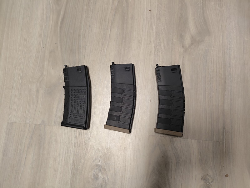 Image 1 for 3 AEG M4 Magazijnen(waarvan 2 nieuwe)