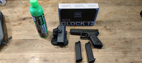 Image for umarex glock 17 gen 5 met 2 mags en holster