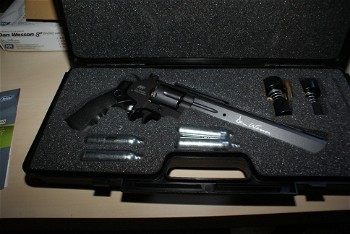 Afbeelding 2 van Pistolet Revolver Dan Wesson 8 Noir Co2 Full Metal 6mm