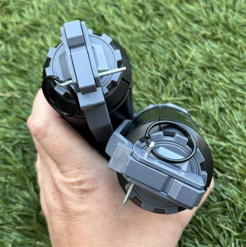 Bild 3 für 2x GBR Spring-Action grenades