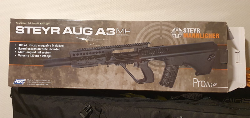 Afbeelding 1 van Steyr aug A3 MP met extra magazijnen