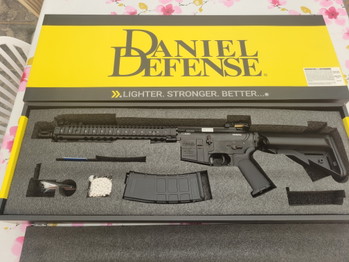 Image 3 for Daniel Defence M4a1 Aeg NIEUW