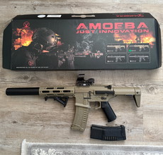 Imagen para Ares Amoeba M4 014 Dark Earth + Visier, Griff, Akku