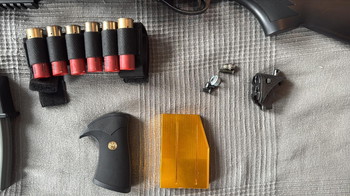 Image 2 for Tokyo Marui GBB shotgun met extras