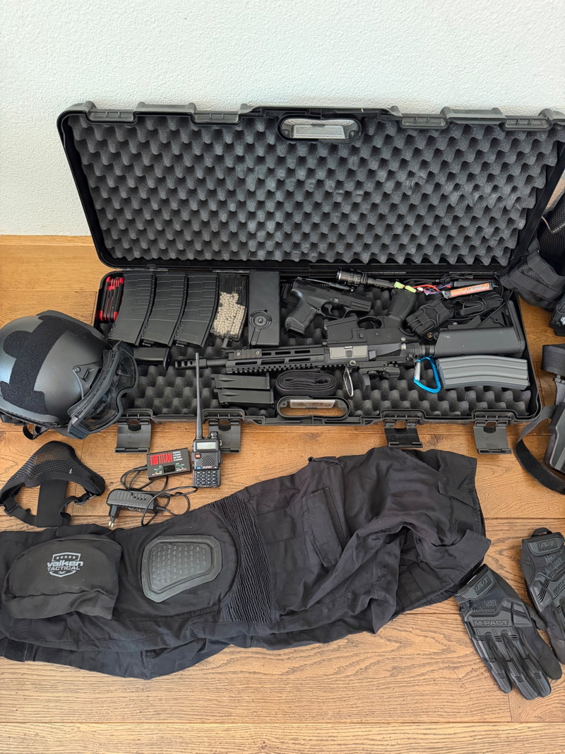 Bild 1 für Complete Airsoft Kit - G&G Combat Machine met WE Tech P99 en volledige uitrusting