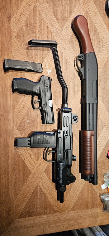 Imagen 3 de Kwc uzi, s&t ppsh, onbekende gas shotgun, taurus pt24/7