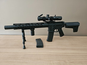 Afbeelding van Krytac Trident MK1 DMR incl. Vector Mustang en toebehoren.