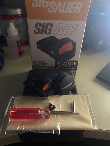 Image 3 for Sig Sauer - Sig AIR M17/M18 Red Dot