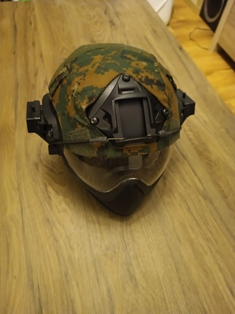 Imagen 1 de helm met gezichtsbescherming