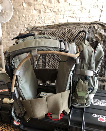 Image 3 for Ranger Green plate Carrier met veel extra's