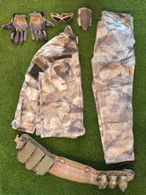 Bild für Complete outfit