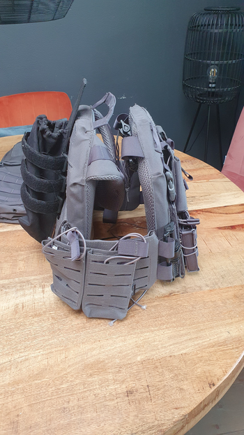 Image 3 for Invader plate carrier wolf grey