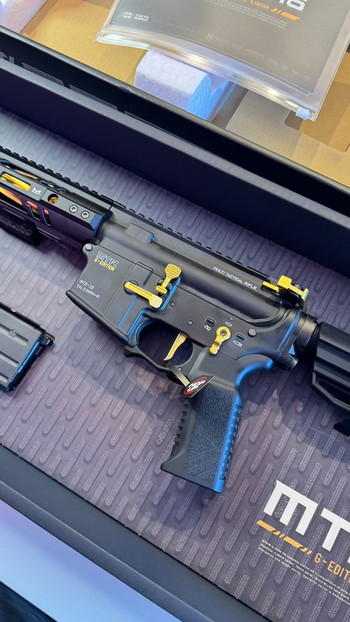 Bild 3 für Tokyo Marui MTR-16 GBBR + 2x Guns Modify EVO Mags