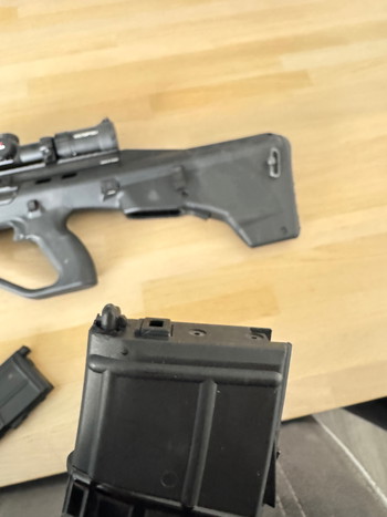 Afbeelding 2 van KWA Lithgow Arms F90 +LPVO, Red dot en 2 mags