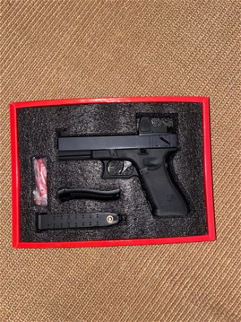 Afbeelding 4 van Glock 18c MOET WEG !