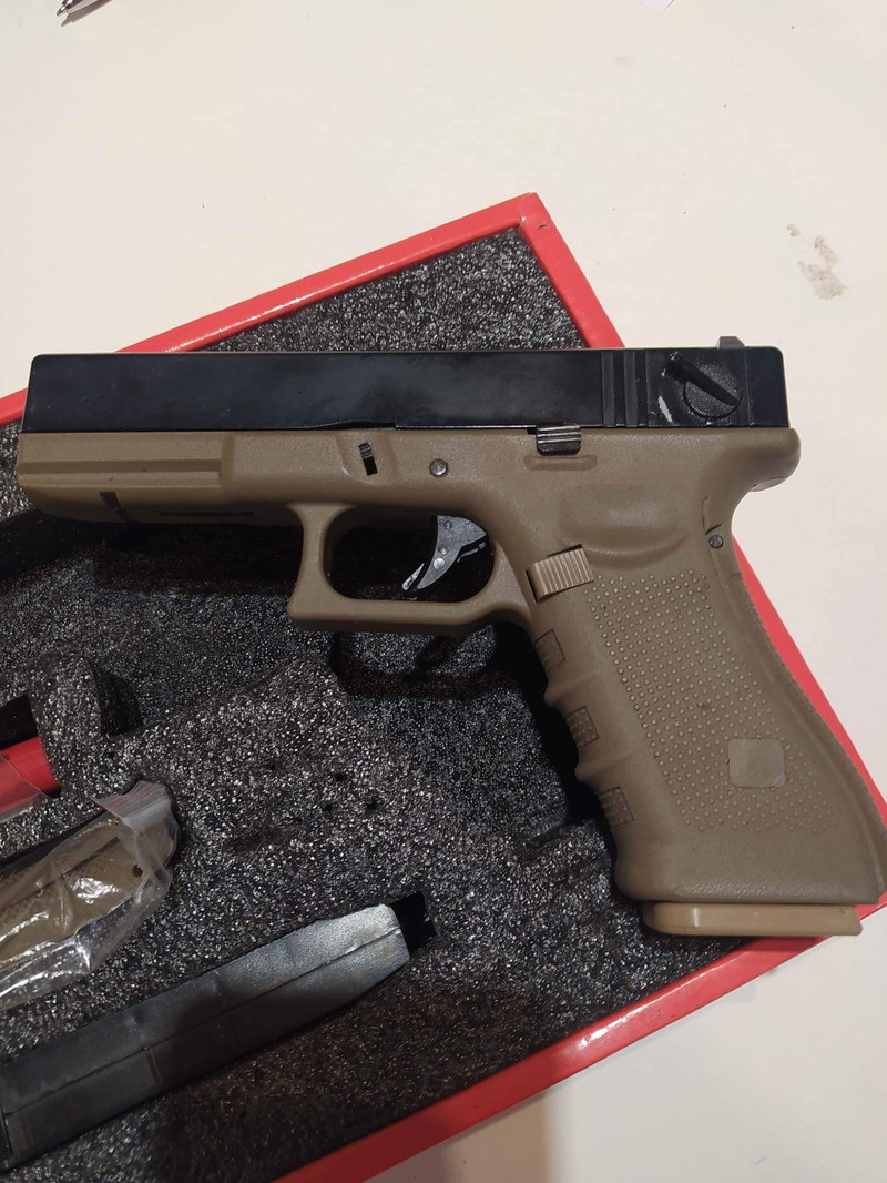 Image 1 for Raven Glock 18 Tan Gen. 4 Automatic