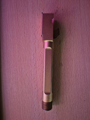 Imagen 3 de SAI threaded barrel + poseidon striker inner barrel for VFC glock