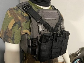 Image for Invader Gear Reaper QRB Plate Carrier + mag pouches + sling + helm