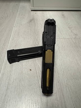 Image pour AW customs glock 19 met 2 magazijnen en upgrades!