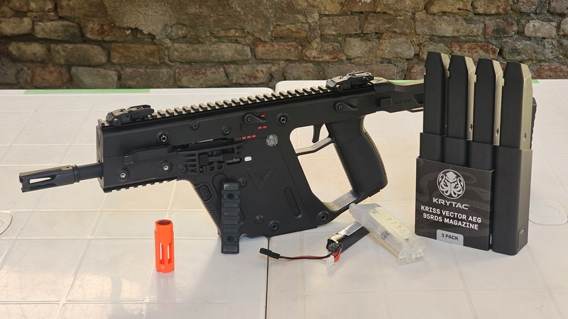 Image 1 for AEG Krytac Kriss Vector KIT ( 0,98 J ) + Miscellaneous attachments