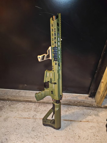 Image 2 pour GC16 Predator M4  AEG