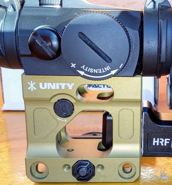 Afbeelding 1 van Aimpoint H2 2MOA / UNITY Micro Mount / American Defense QD TI Lever