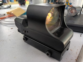 Bild 2 für Swiss arm red dot optic