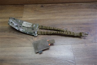 Afbeelding van Warrior Assault sling (Multicam) en hit marker.