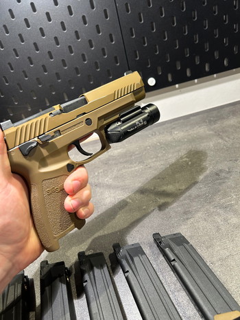 Image 4 pour Sig Sauer M17 met extras