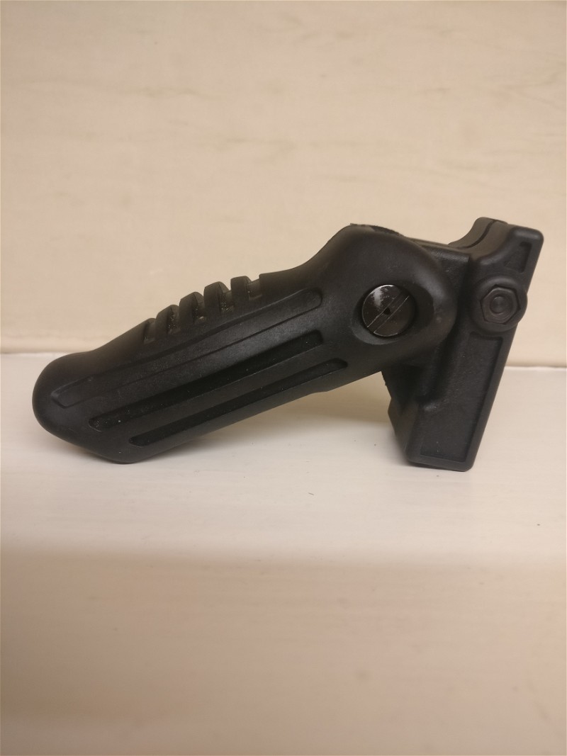 Image 1 for Inklapbare foregrip.
