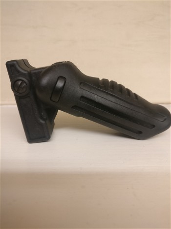 Image 2 for Inklapbare foregrip.