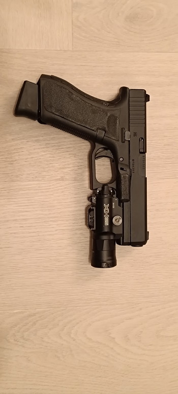 Bild 3 für Vfc Glock 17 Gen 5 met veel extra's