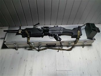 Afbeelding 2 van M249 INCLUSIEF koffer!!