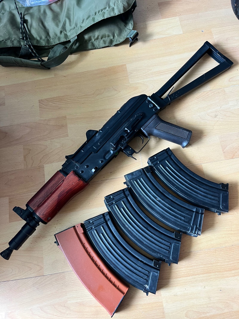 Image 1 pour Cyma ak74 full metal and wood.  Battery included.