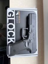 Afbeelding van VFC Glock 17 en TM hi capa