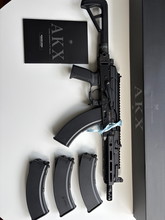 Afbeelding van Tokyo Marui AKX inclusief 4 magazijnen.