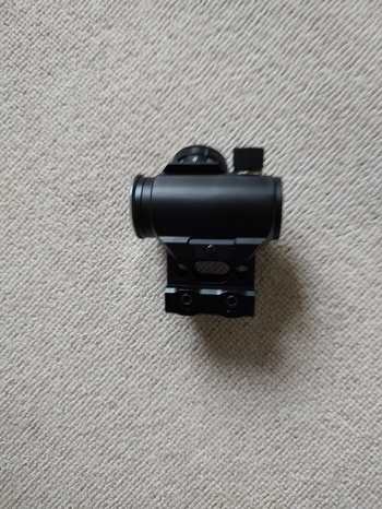 Afbeelding 2 van Nieuwe red dot sight met raiser