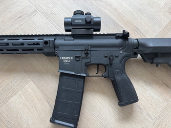 Afbeelding 2 van Novritsch SSR4 + Red Dot 1x30 scope