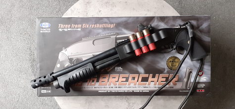 Image pour Tokyo Marui M870 Breacher gas shotgun