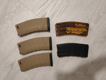 Imagen 4 de Cybergun AEG M4 Dessert Edition + Toebehoren