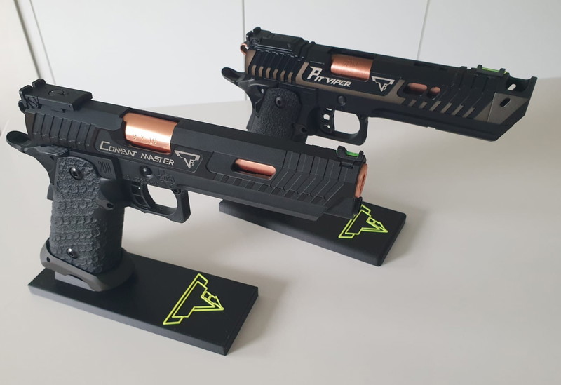 Bild 1 für PIT VIPER & COMBAT MASTER  ( splinternieuw)