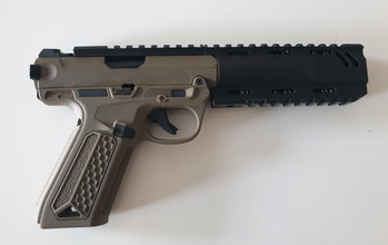 Bild für NIEUWE AAP 01 MET SILENCER