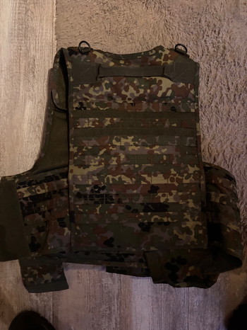Imagen 3 de Invadergear plate carrier flecktarn