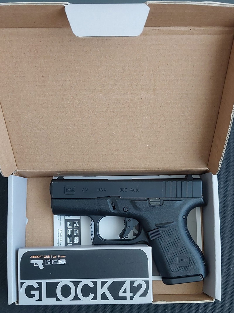 Image 1 pour Umarex Glock 42