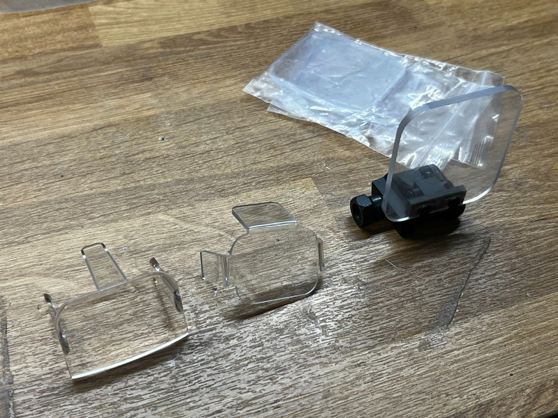 Afbeelding 1 van Eotech protectors en red dot protector