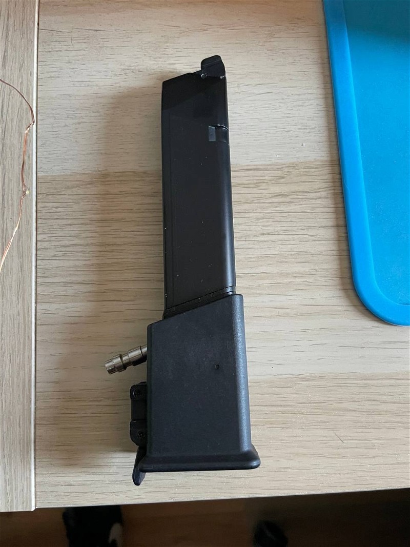 Afbeelding 1 van Novritsch glock naar MP5 HPA-adapter + 5x Novritsch MP5 straight mags