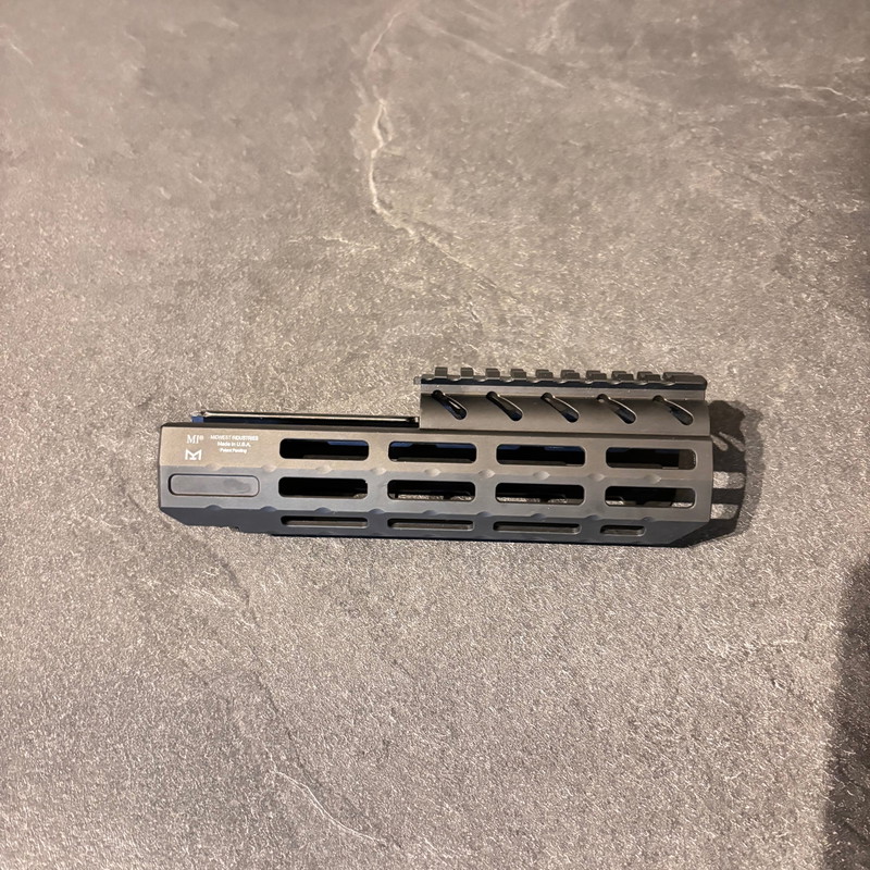 Image 1 pour Midwest Industrie MPX Handguard 8 Zoll Schwarz