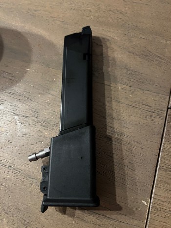 Afbeelding 2 van Glock HPA adapter naar mp5 magazijnen