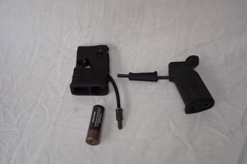 Image 2 for Airtac TM MWS Shotgun Shell HPA Adapter, Originele Magpul Grip en 12 Shells