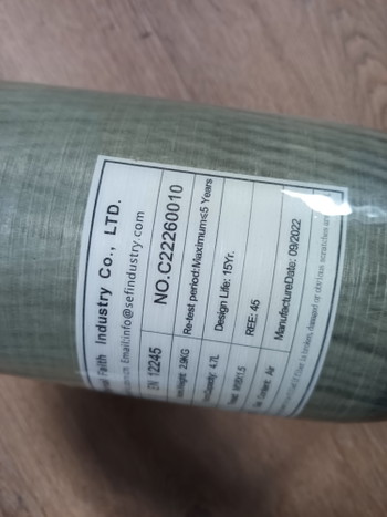 Bild 2 für Sefic Carbon 4.7 liter HPA / PCP 300bar Persluchtfles met vulstation